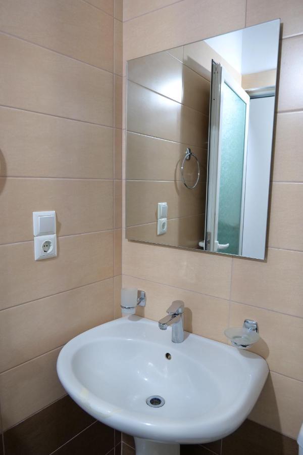 Villa Allkushi Sarandë Exterior foto