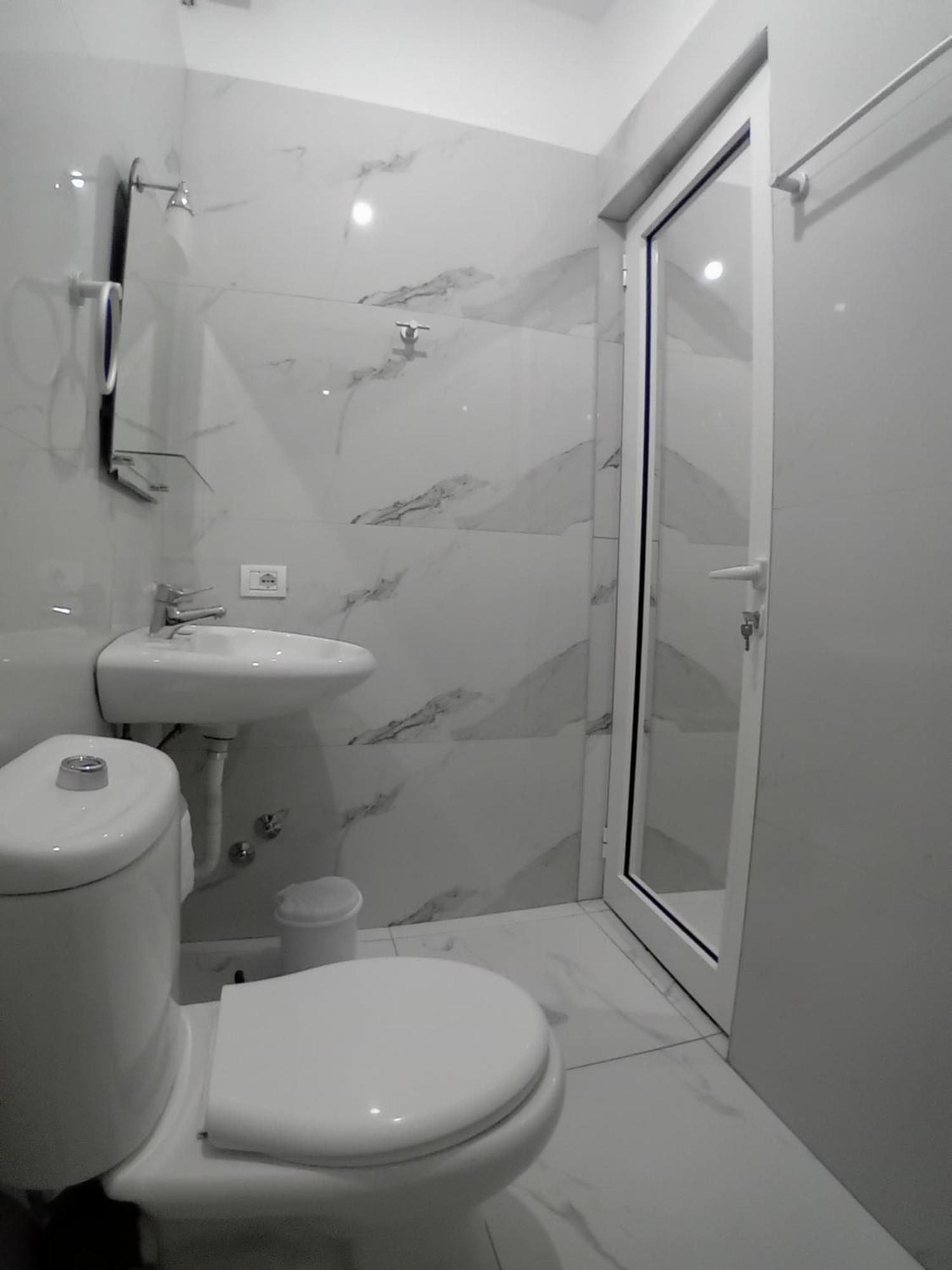 Villa Allkushi Sarandë Cameră foto